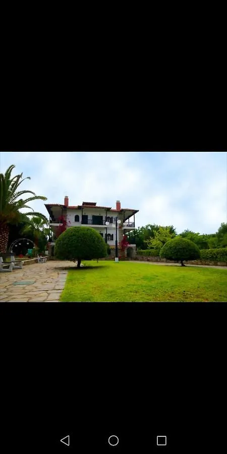Elia Beach Apartments Никити Греция
